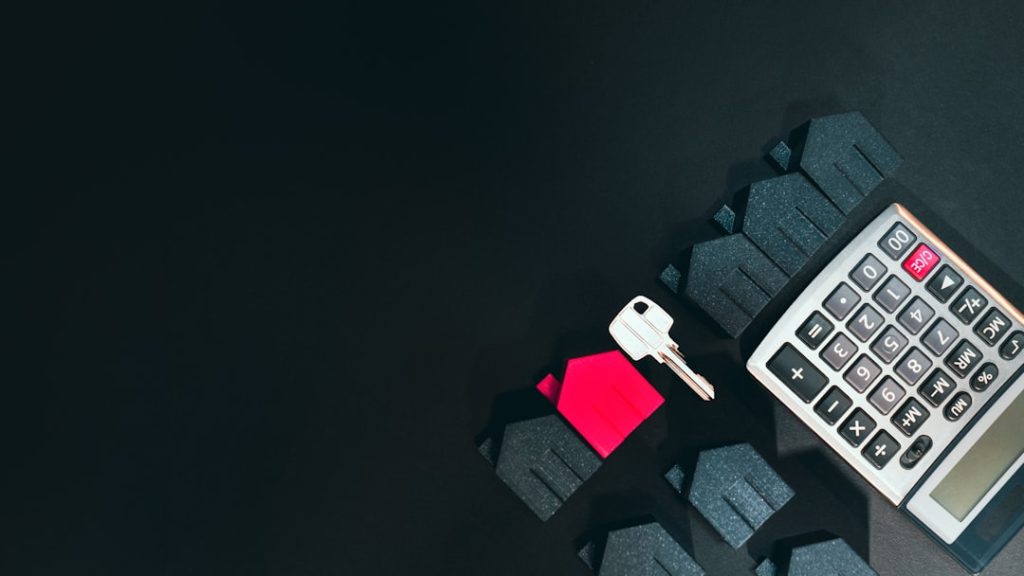 découvrez tout ce qu'il faut savoir sur l'assurance hypothécaire : protection financière pour les emprunteurs, avantages, coûts et comment choisir la meilleure option pour sécuriser votre investissement immobilier.