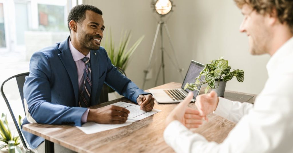 découvrez l'assurance emprunteur, une protection essentielle pour sécuriser votre prêt et garantir le remboursement en cas d'imprévu. protégez votre avenir financier avec des solutions adaptées à vos besoins.