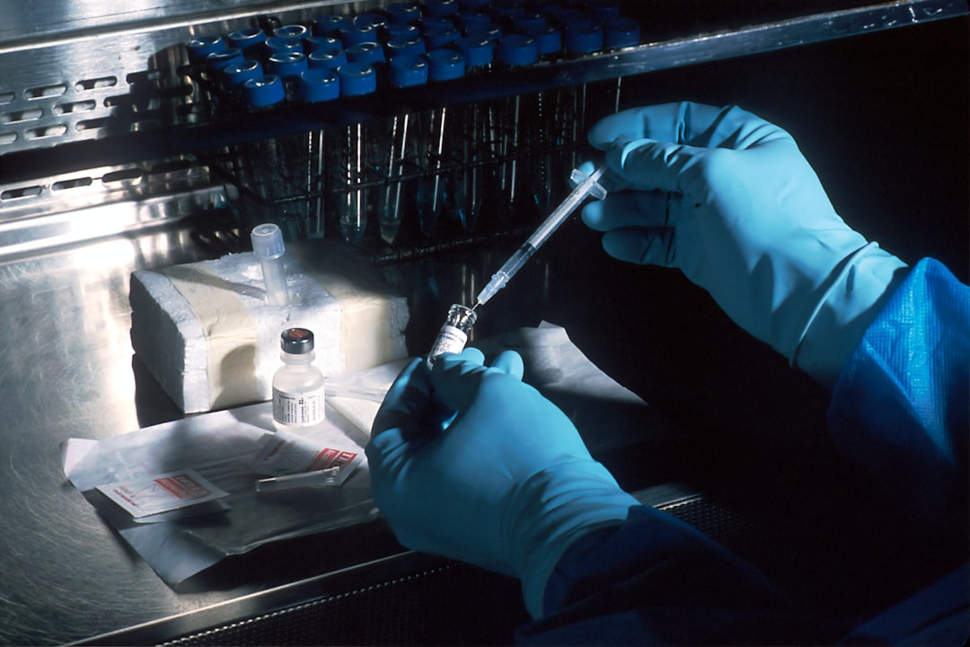 découvrez l'assurance cancer, une solution essentielle pour couvrir vos frais médicaux en cas de diagnostique. protégez-vous et vos proches avec une couverture adaptée à vos besoins. informez-vous sur les garanties, les options et les avantages d’investir dans une assurance spécifique contre le cancer.