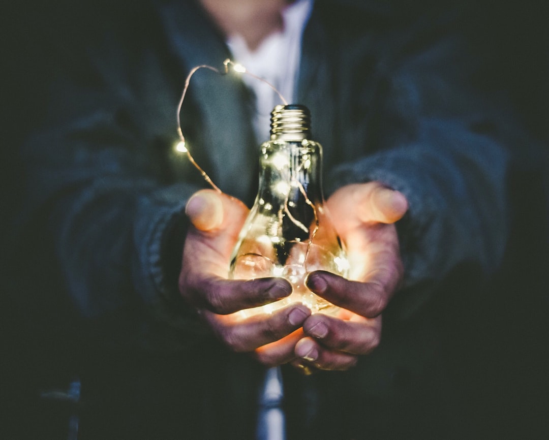 découvrez l'assurance digitale : simplifiez la gestion de vos polices, accédez facilement à des couvertures personnalisées et profitez d'un service client disponible 24/7. explorez les avantages de la transformation numérique dans le secteur de l'assurance.