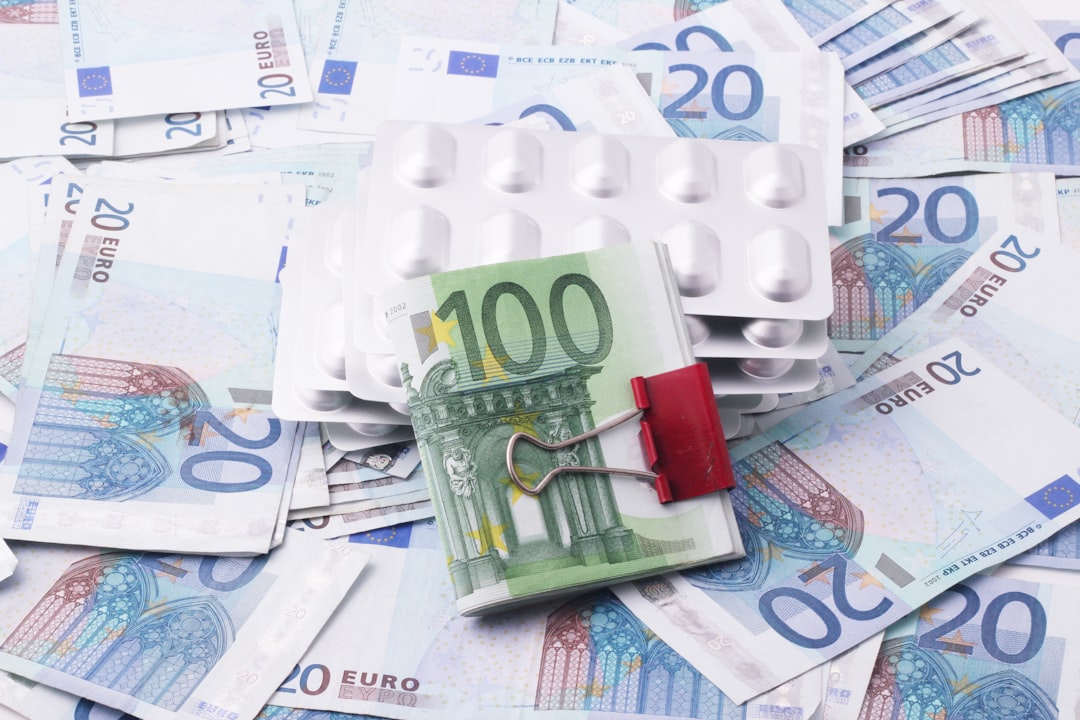 découvrez nos solutions d'assurance santé adaptées à vos besoins. protégez votre santé et celle de vos proches avec des couvertures complètes et des services de qualité.