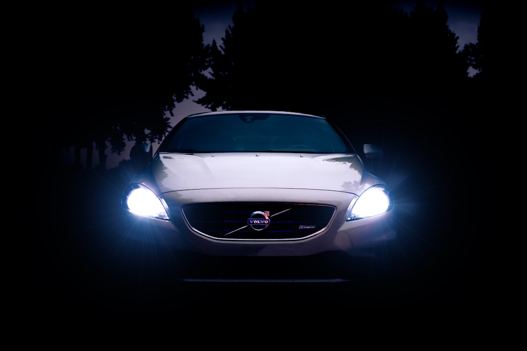 découvrez nos solutions de prêt auto adaptées à vos besoins. obtenez un financement rapide et flexible pour l'achat de votre véhicule avec des taux compétitifs et des conditions avantageuses.