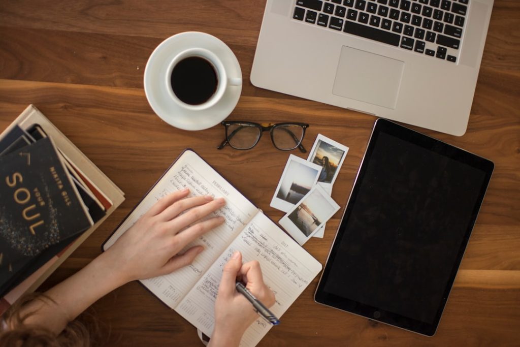 découvrez notre assurance habitation complète qui protège votre maison et vos biens. profitez d'une couverture personnalisée, d'un service client réactif et de conseils d'experts pour assurer votre tranquillité d'esprit.
