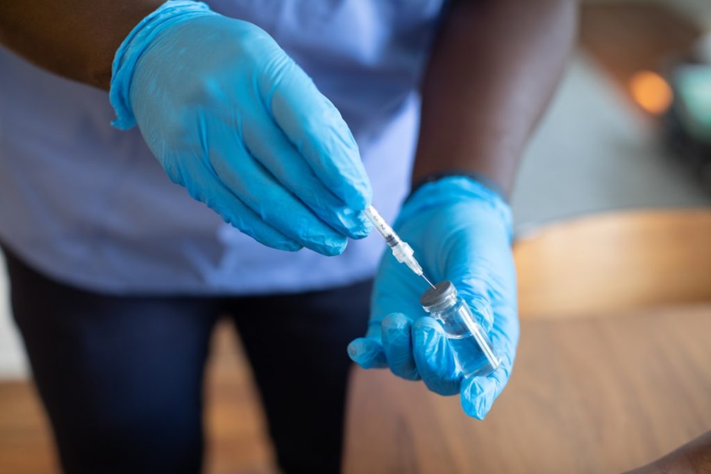 découvrez tout ce que vous devez savoir sur l'assurance santé : types de couvertures, avantages, conseils pour choisir la meilleure formule pour votre santé et votre budget.