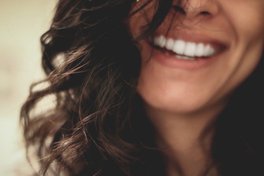 découvrez tout sur les implants dentaires : une solution durable pour restaurer votre sourire, améliorer votre confort et garantir une mastication efficace. informez-vous sur les avantages, le processus d'implantation et les soins post-opératoires.