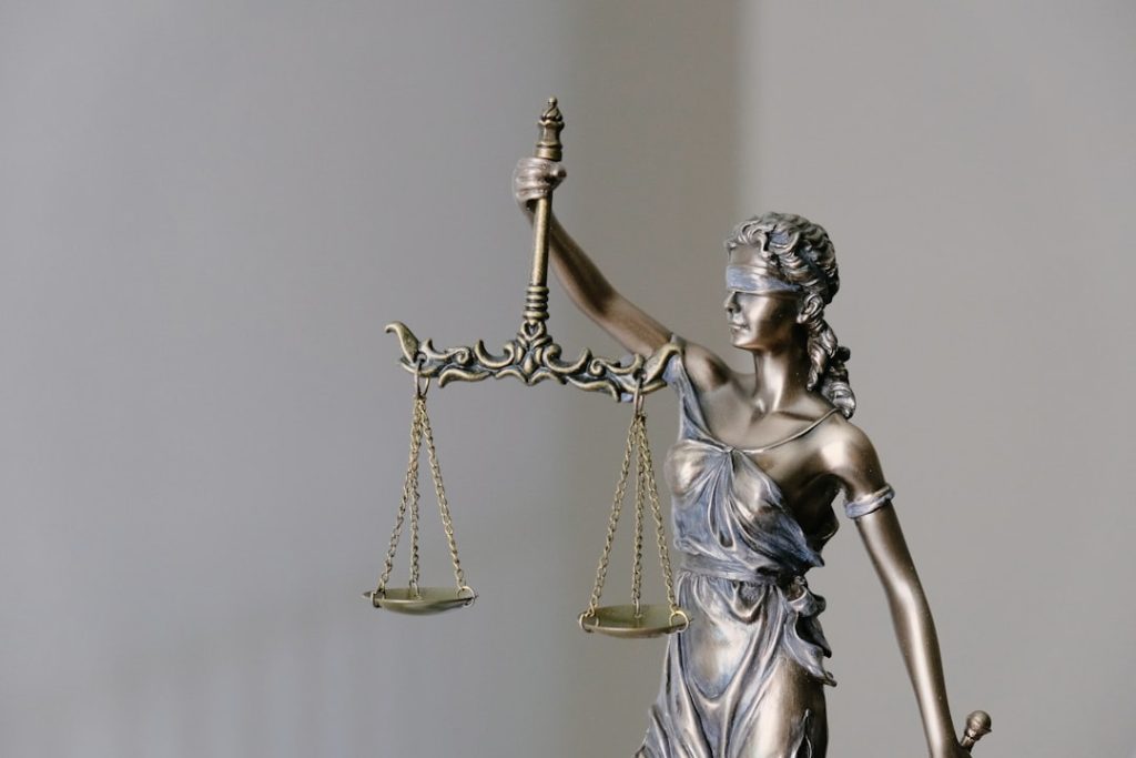 découvrez la loi hamon, une législation française visant à renforcer la protection des consommateurs et à encourager la transparence dans les pratiques commerciales. informez-vous sur ses principales dispositions et son impact sur vos droits en tant que consommateur.