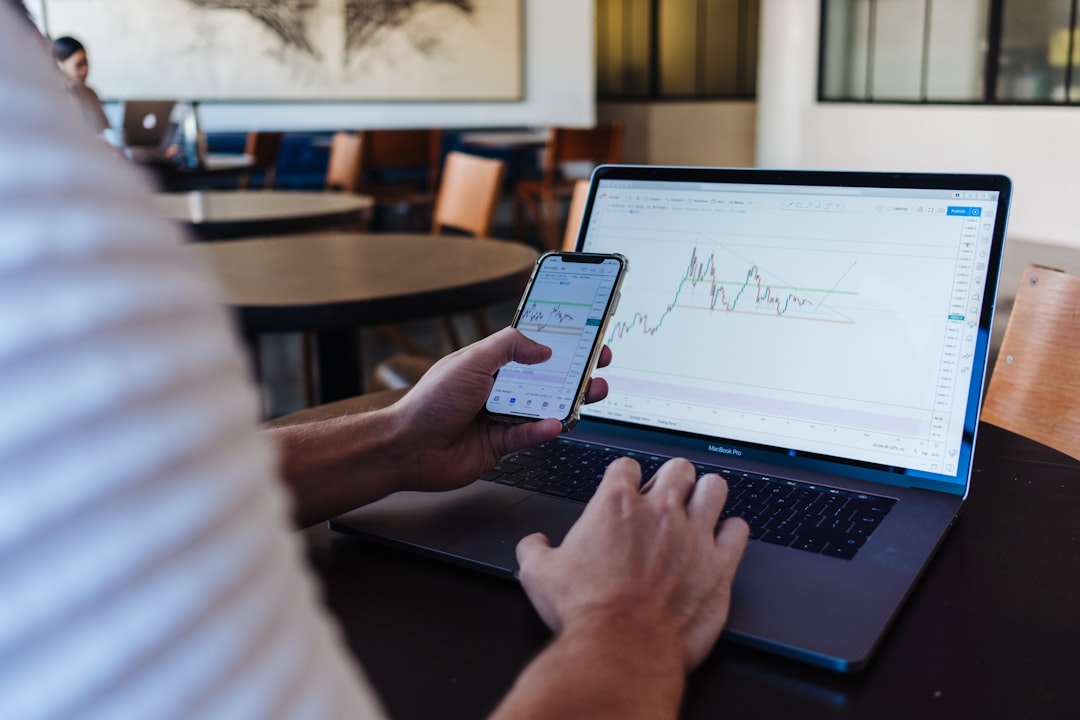 découvrez les meilleurs brokers pour optimiser vos investissements en ligne. comparez les plateformes, les frais et les services offerts pour choisir le broker qui répond parfaitement à vos besoins de trading et d'investissement.