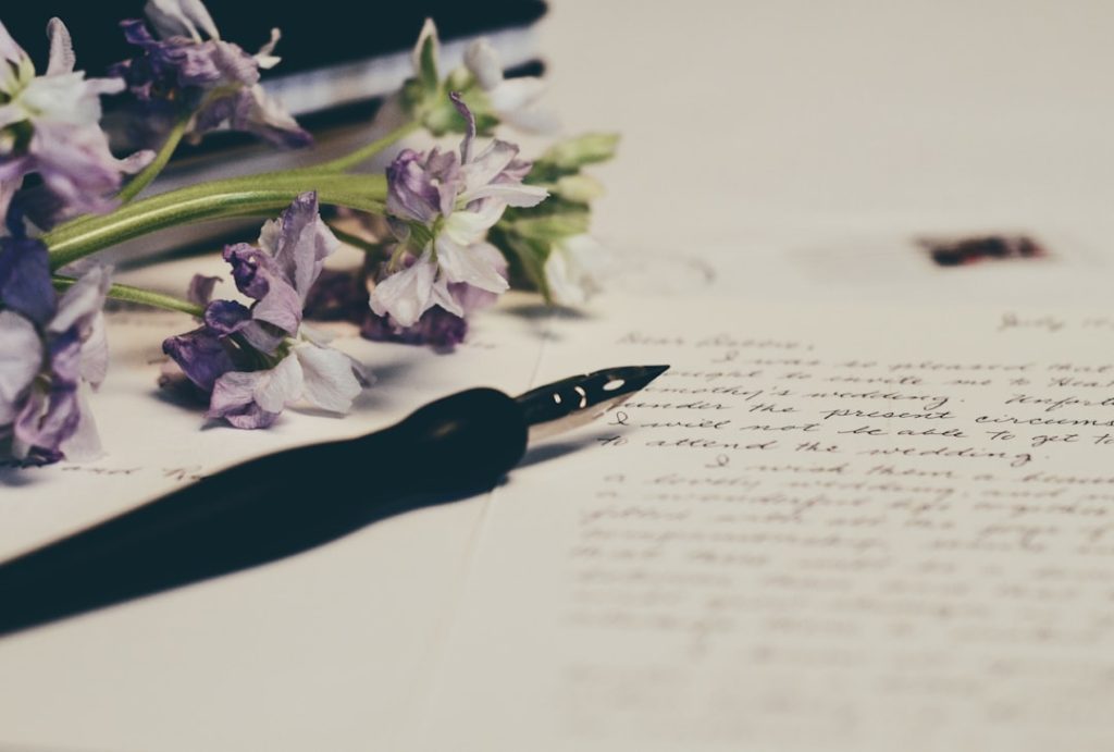 découvrez notre modèle de lettre pour annuler votre assurance emprunteur. simplifiez vos démarches en suivant nos conseils pour rédiger une lettre claire et efficace, tout en respectant les conditions de votre contrat.
