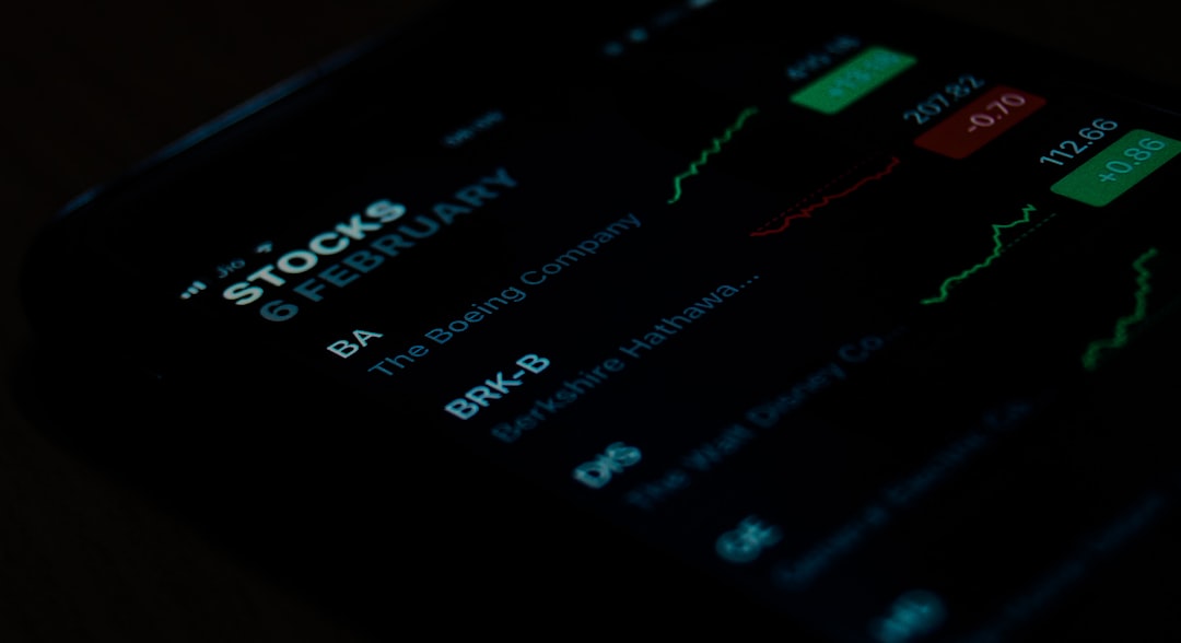 découvrez comment les taux d'intérêt influencent l'économie, vos économies et vos emprunts. informez-vous sur les facteurs qui les déterminent et les stratégies pour optimiser vos finances face aux fluctuations des taux.