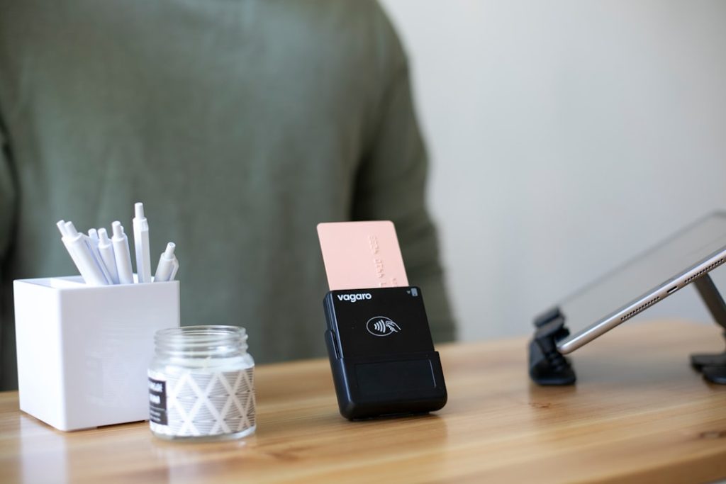 découvrez l'assurance crédit, une solution essentielle pour protéger vos investissements et garantir le remboursement de vos prêts en cas d'imprévu. informez-vous sur les différentes options et avantages pour sécuriser votre avenir financier.