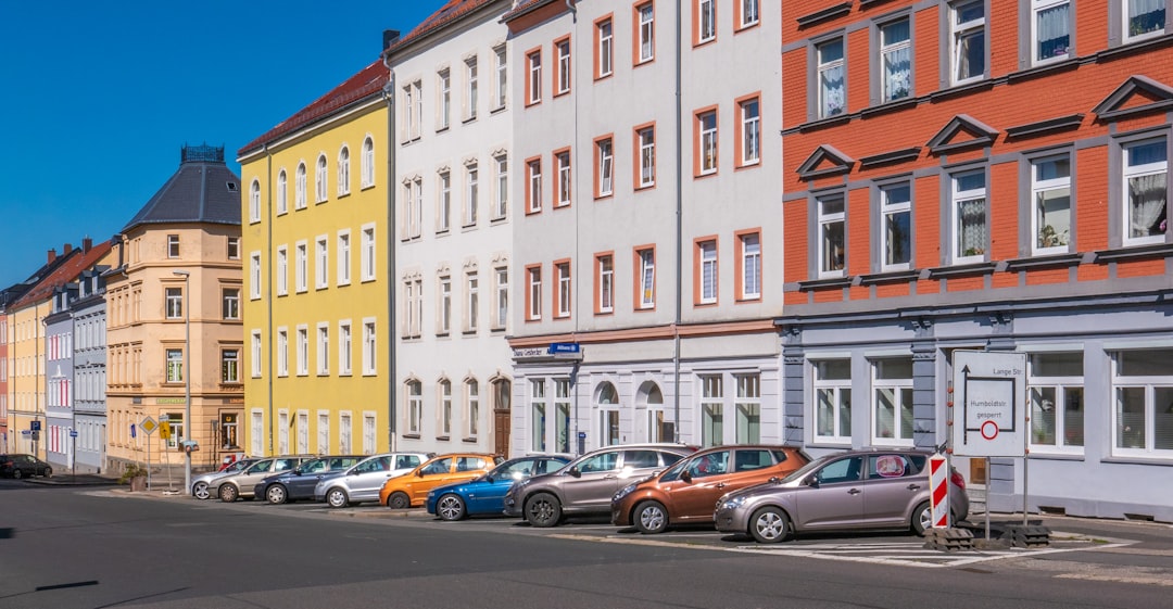 découvrez tout ce qu'il faut savoir sur les hypothèques : types, processus d'obtention, conseils pour choisir la meilleure option et astuces pour économiser sur votre prêt immobilier.