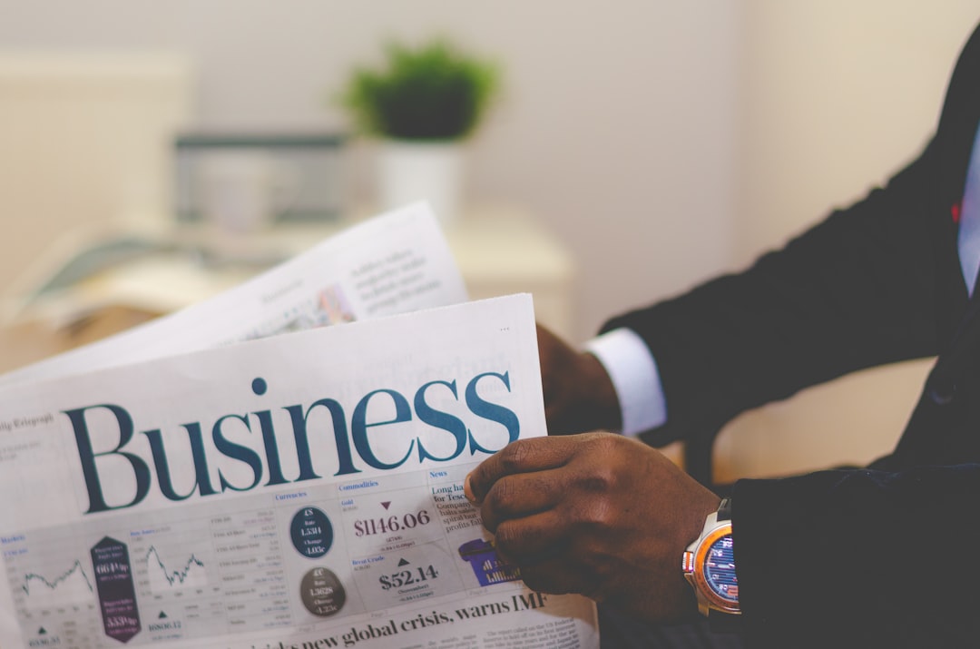 découvrez notre guide complet sur les brokers : apprenez à choisir le bon courtier pour vos investissements, à comprendre les différents types de services offerts et à naviguer sur les marchés financiers en toute sérénité.
