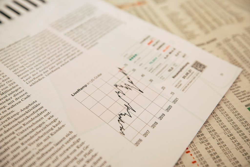 découvrez tout ce qu'il faut savoir sur les taux d'intérêt : leur fonctionnement, leur impact sur l'économie et comment ils influencent vos décisions financières. apprenez à naviguer dans le monde des taux d'intérêt pour optimiser vos investissements.
