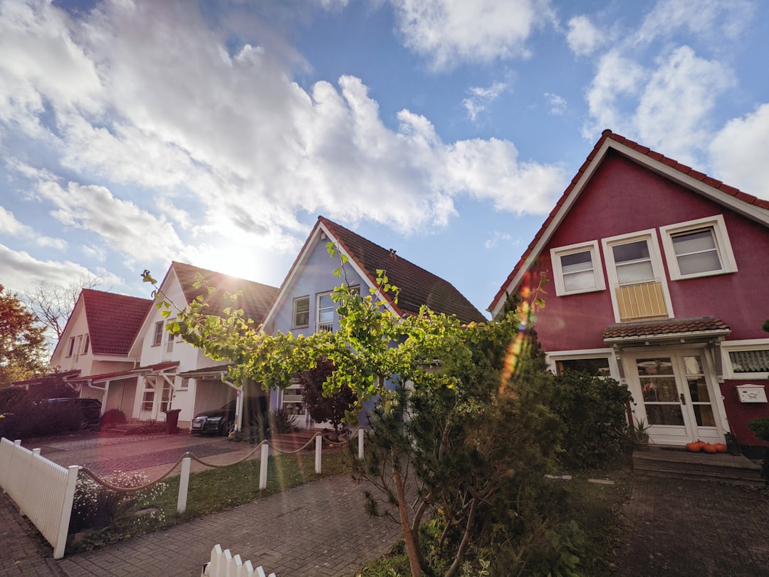 découvrez tout ce qu'il faut savoir sur les prêts hypothécaires en france. apprenez à choisir le bon type de crédit immobilier, à comprendre les taux d'intérêt, et à optimiser vos chances d'obtenir le financement idéal pour votre projet immobilier.