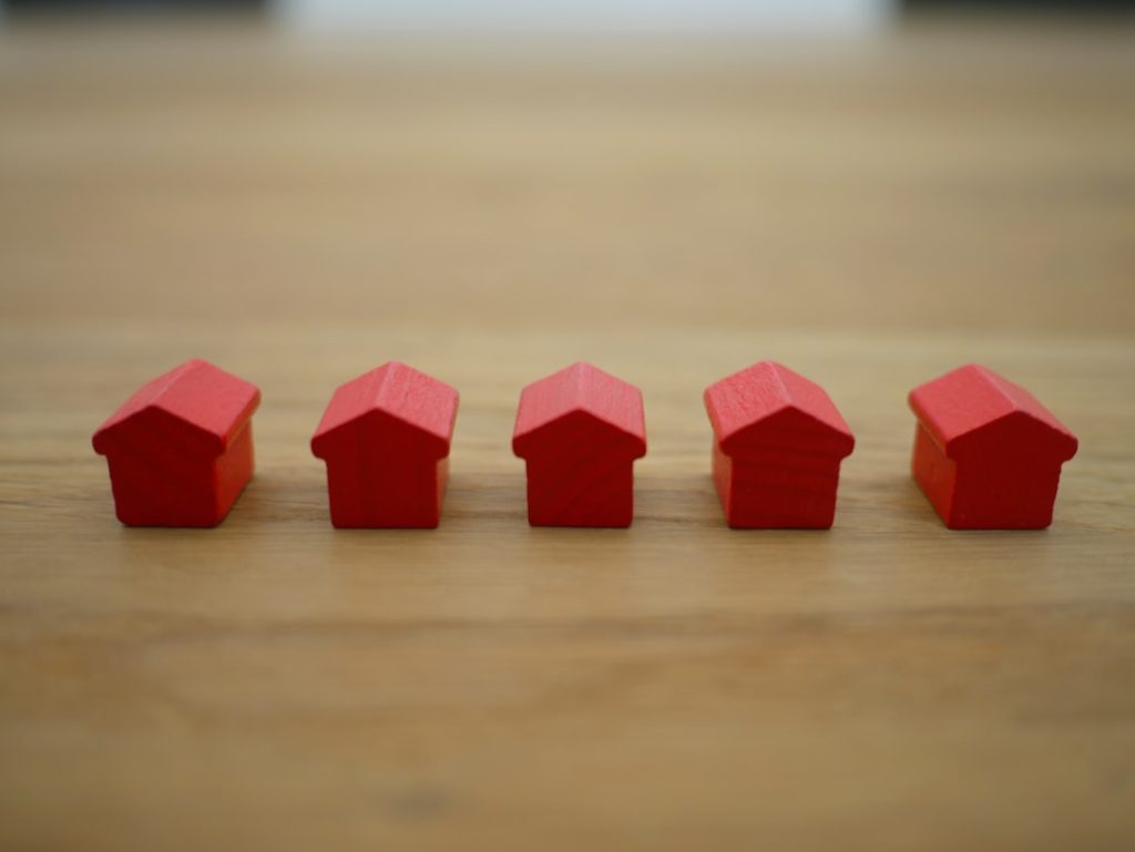 découvrez tout ce que vous devez savoir sur l'assurance hypothécaire : protection financière, options disponibles, et conseils pour choisir la meilleure couverture adaptée à vos besoins. assurez votre investissement immobilier en toute sérénité.