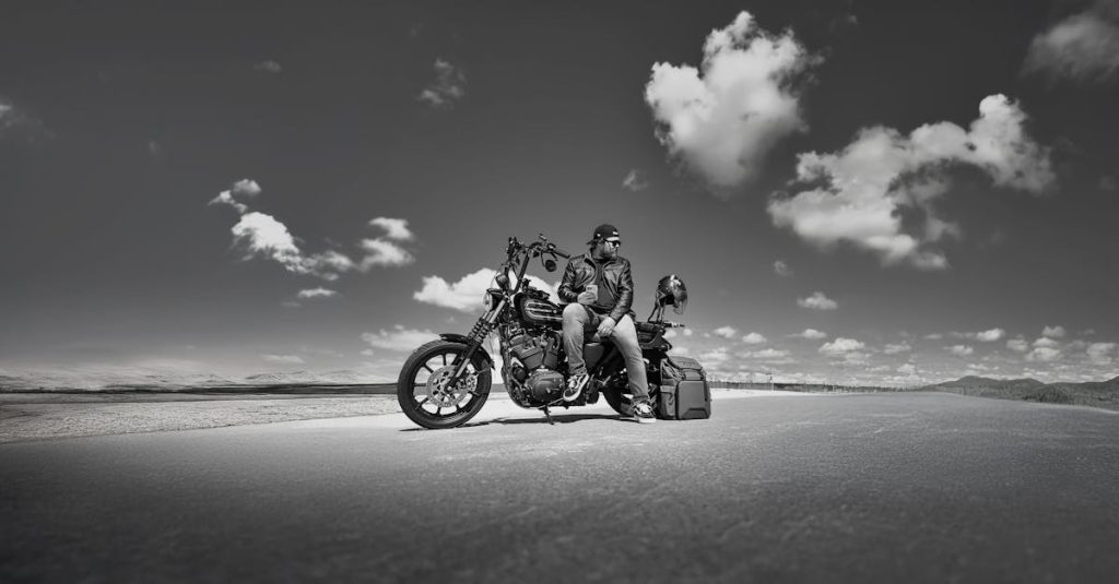 protégez votre moto avec une assurance spécialisée qui vous offre une couverture complète contre les accidents, le vol et les dommages. découvrez des offres adaptées à vos besoins et roulez en toute sérénité sur les routes françaises.