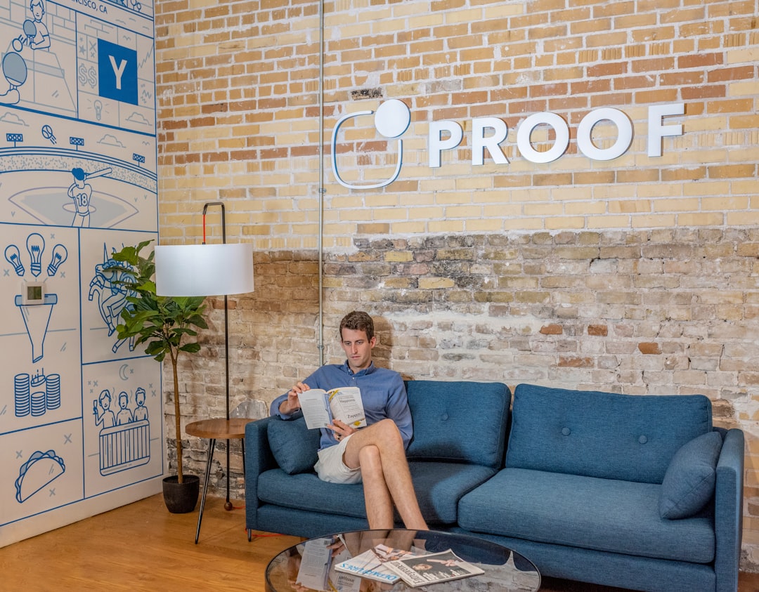 découvrez notre assurance de prêt professionnel, conçue pour protéger votre financement en cas d'imprévu. assurez-vous une tranquillité d'esprit tout en sécurisant vos projets et investissements.