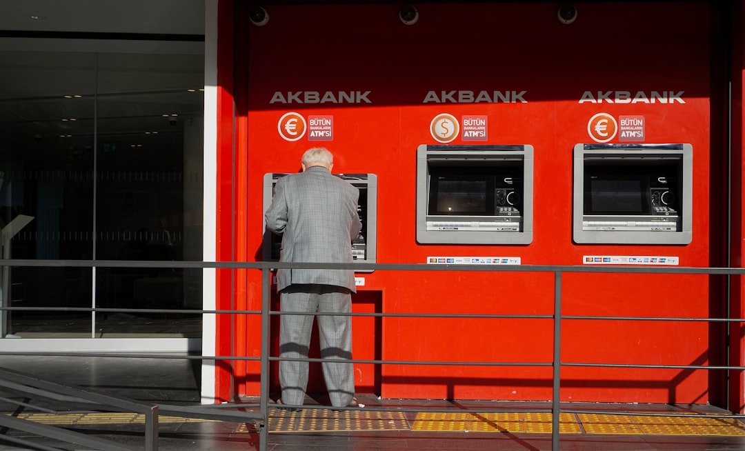 découvrez les dernières tendances bancaires qui façonnent l'avenir du secteur. explorez l'impact des technologies numériques, de la durabilité et de l'évolution des comportements des consommateurs sur les services financiers.
