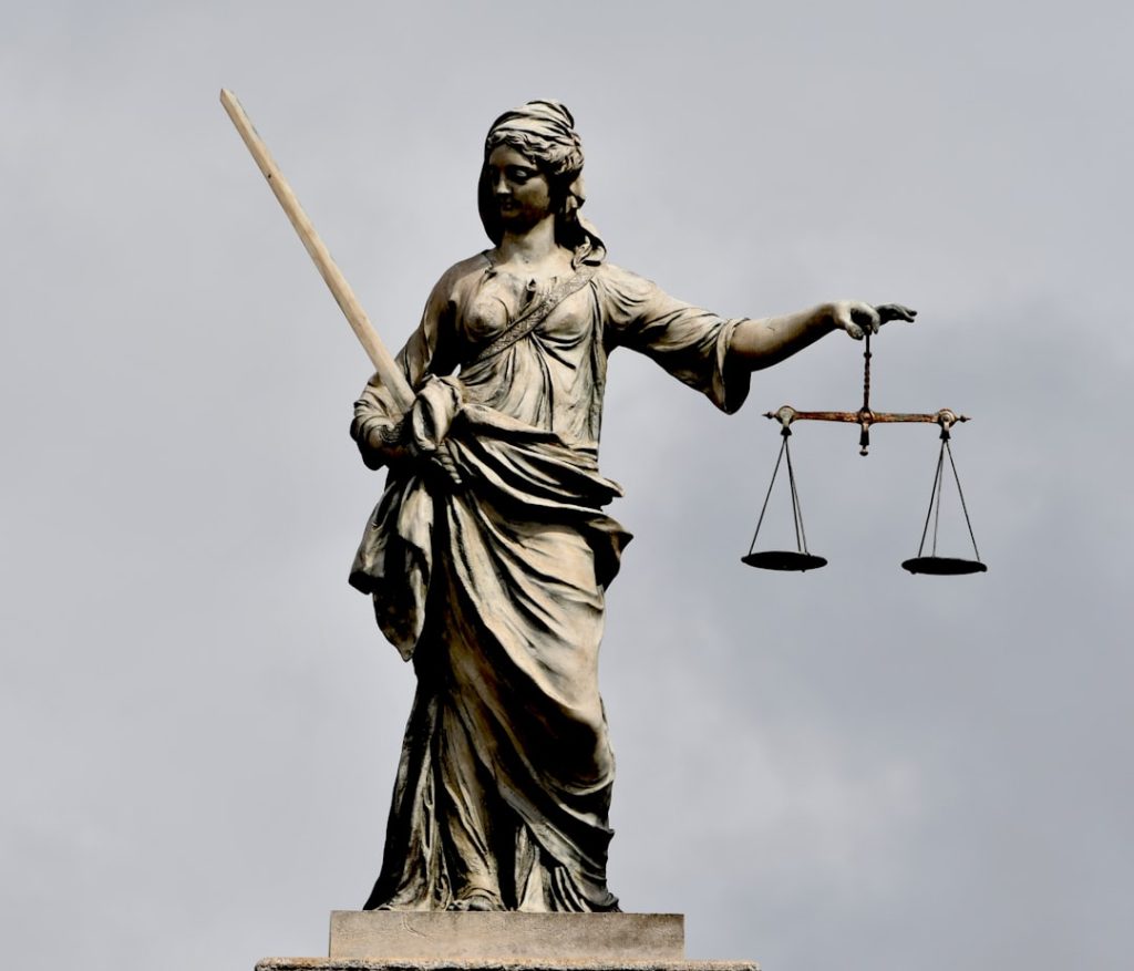 découvrez lagarde law, un cabinet d'avocats spécialisé en droit des affaires et en litiges, dédié à fournir des conseils juridiques de qualité et un accompagnement personnalisé pour protéger vos intérêts.